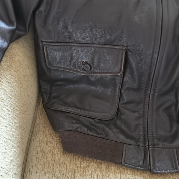 Bombers leather coat/jacket - Picture 3 of 10